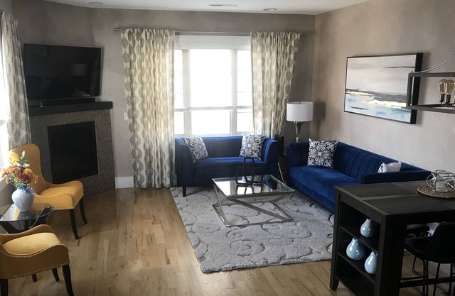 Gorgeous Modern Wash Park Townhouse with Rooftop Deck & Firepit
