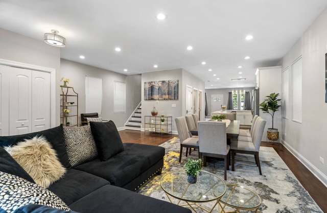Gorgeous NEW 5 BDR/4BA in Logan Square w/Parking!