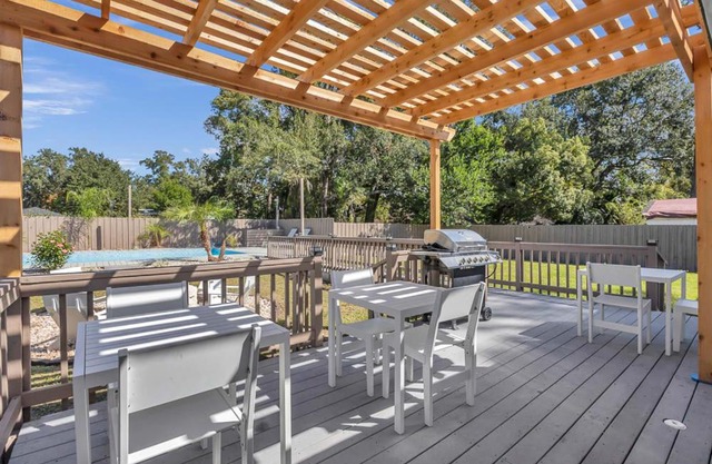 Gorgeous Pool Home - 5 Min from San Marco