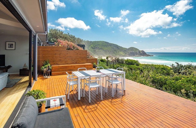 Gorgeous Rosie's@Boomerang (formerly Tambac) . 3 mins from the Beach!