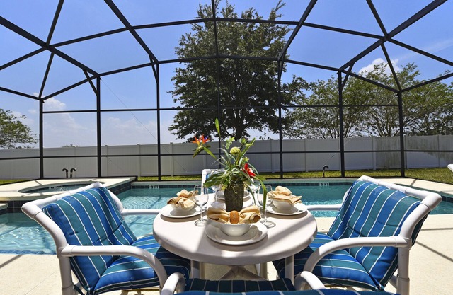 Gorgeous, South-facing Pool/Spa, Gated Resort, Amenities for all, Near Disney