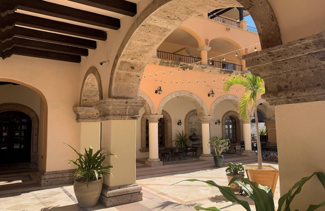 Gorgeous studio. Garden view. spectacular beach front resort. Golf & spa