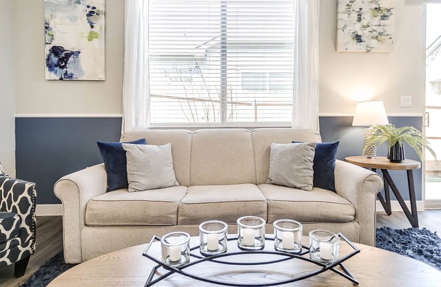 ❤️Gorgeous Super Clean Blue Villa Sleeps 4 + Parking + Wifi DISCOUNTED PRICE!