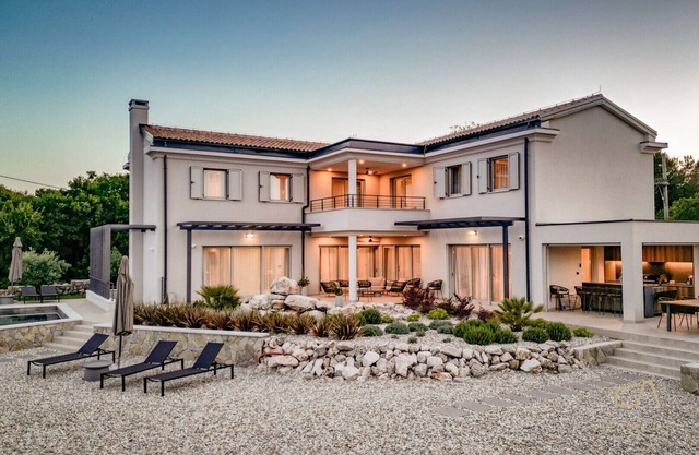 Gorgeous Villa Lipa Kate surrounded by nature