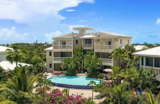 Grace Bay, Pool, Views, Walk to the Beach (#2,3,4)