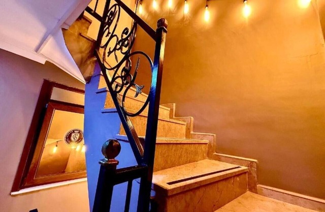 Grace Of Golden Stay Suit Taksim