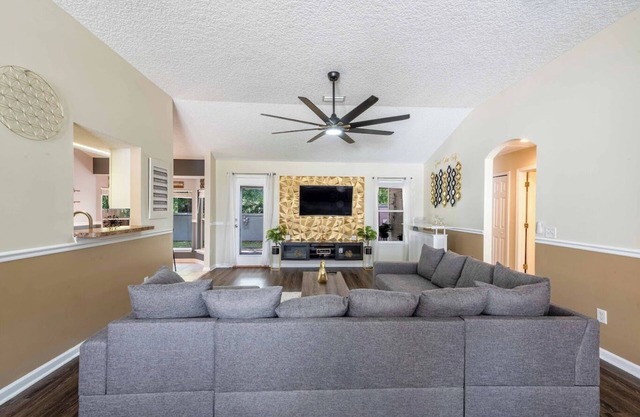 Graceful House Retreat