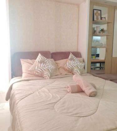 GracieBella 1111 Home