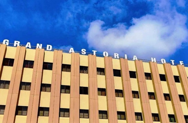 Grand Astoria Hotel