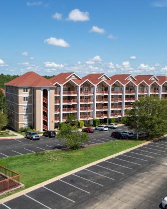 Grand Crowne Resort