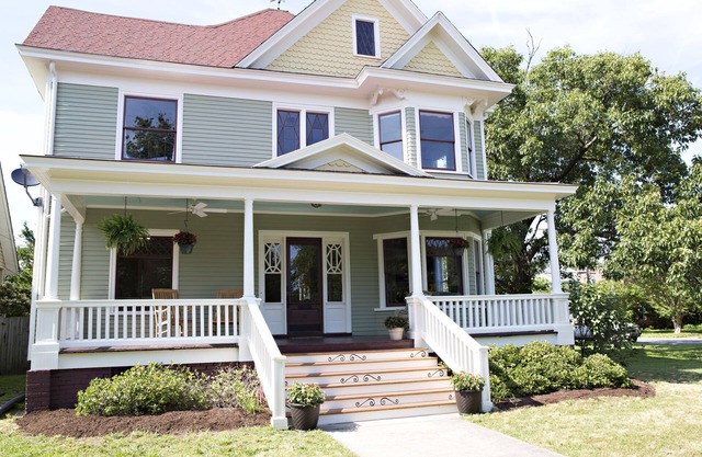 Grand Escape - Featured on HGTV's Beachfront Bargain Hunt