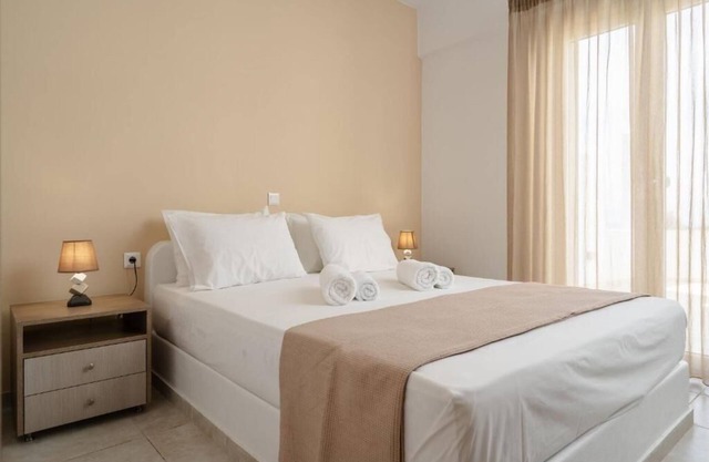 Grand Family Deluxe Apartment Sea View | Evripus Suites Naxos