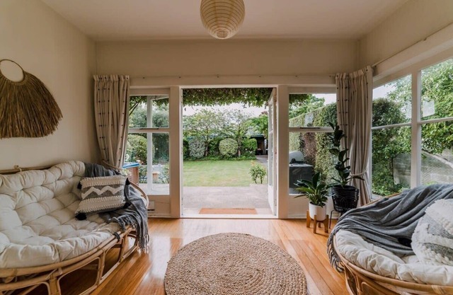 Grand Old Mansion - Sleeps 9