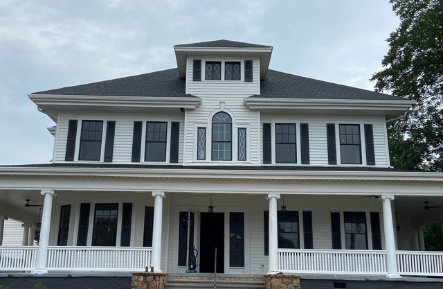 Grand Southern Elegance near Downtown Pickens