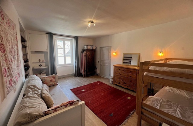Grande Maison in the heart of Paray le Monial - 14p