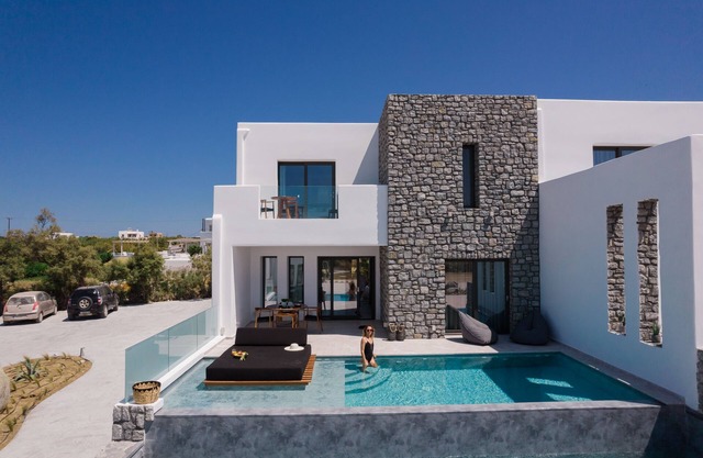 Grande Sea View Suite with Private Pool - Milestones Naxos Hotel
