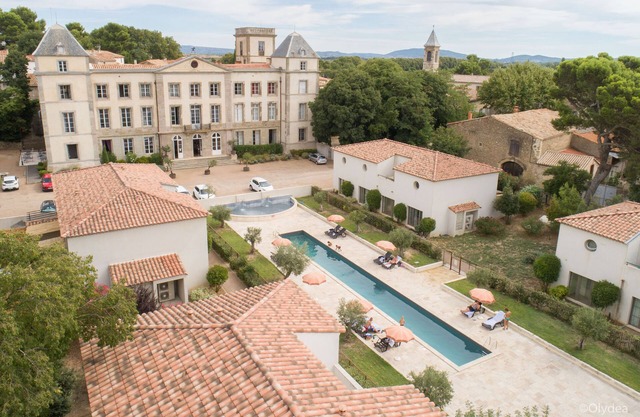 Grande Villa Avec Piscine et Jardin Privé