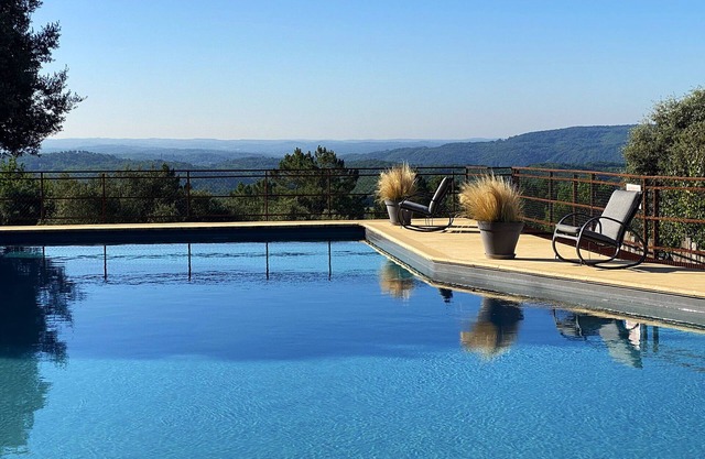 GRANGE AUX AMIS in SARLAT, an ecolodge with a nice view of the DORDOGNE valley
