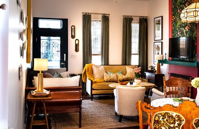 Granny Chic Germantown 2 Bedroom Shotgun
