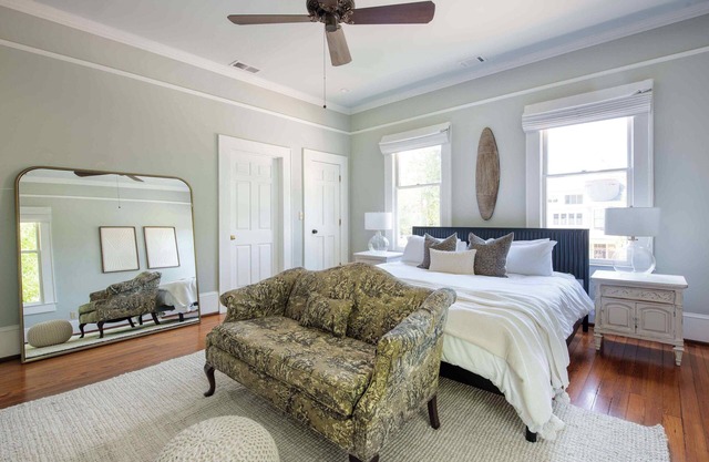 Grant Grandeur by Minty Living