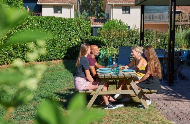 Graves 6p - Three Bedroom Chalet, Sleeps 6