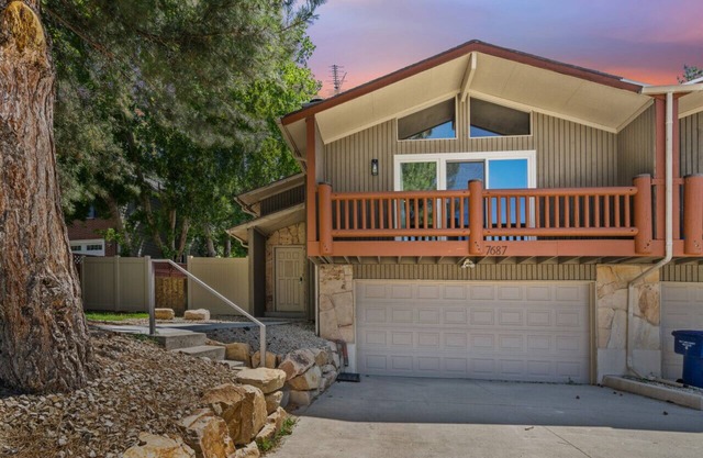Great location near mountains & downtown