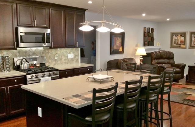 Great northside location, close to everything. 15 min to downtown