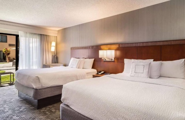 Great Pick! Pet-friendly Property Close to Huntington Beach, Outdoor Pool