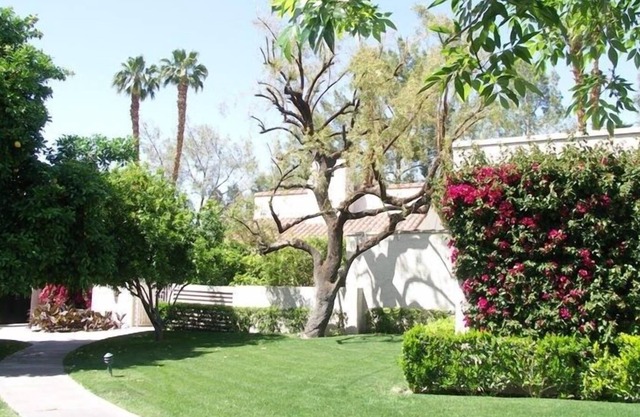 Great Value! On Golf Course! 3 bed/3 bath!