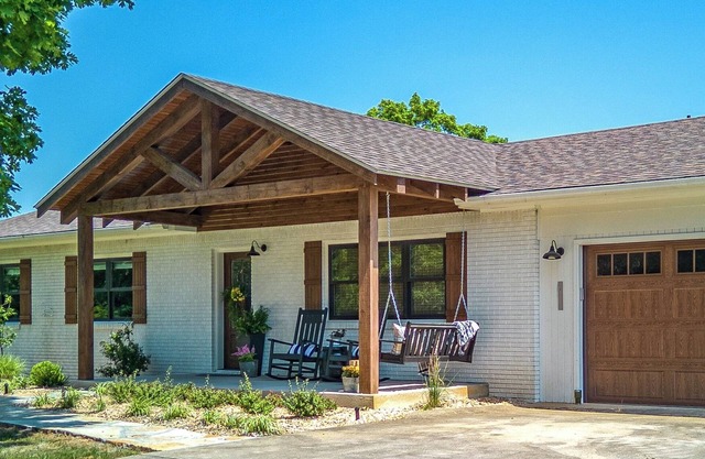 Great Views, gas fireplace, firepit, WiFi, huge deck.