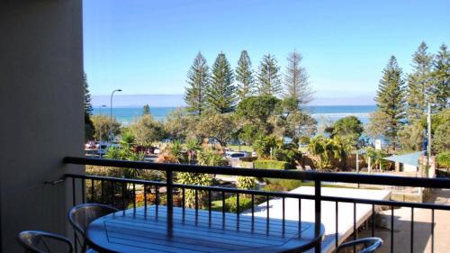 Great Views, Ultimate Comfort and Top Location!