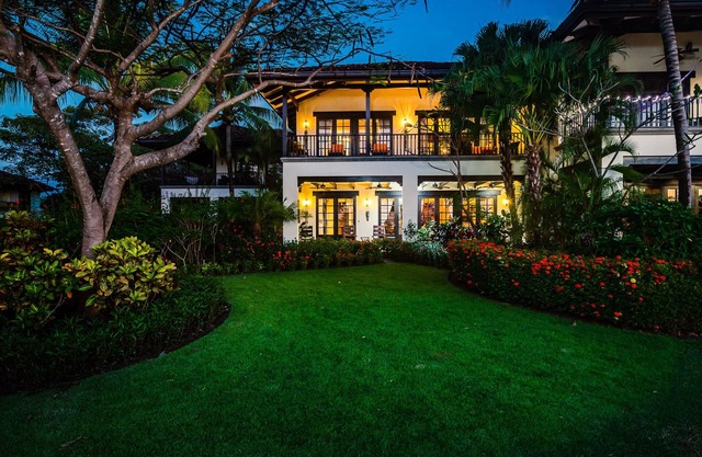Green Season Specials Ocean View Villa, walk to pool & beach & Beach Club Access