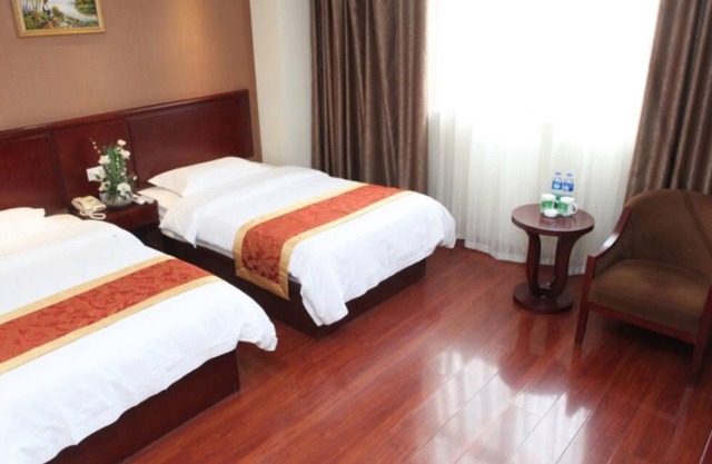 GreenTree Inn XiAn Great Wild Goose Pagoda History Museum Xiaozha Express Hotel