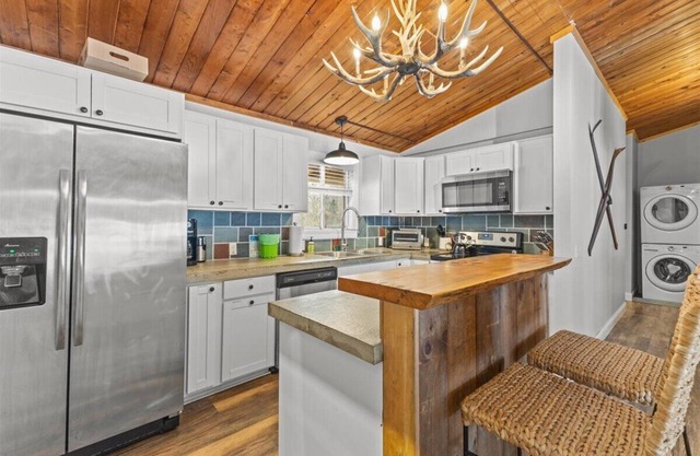 Griffin Country Lodge, Chalet 1 ~ a mile to Stowe Resort