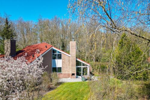Grote Bonte Specht I Moderne Bungalow aan Bosrand