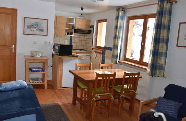 Ground Floor Chalet Apartment Near Forest, Luge Track, and Cable Car