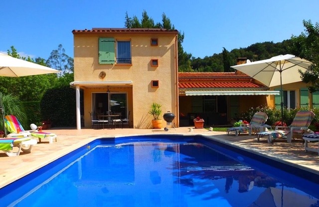 Ground floor of villa in beautiful, rural location, Céret 4 km, Med 30 mins