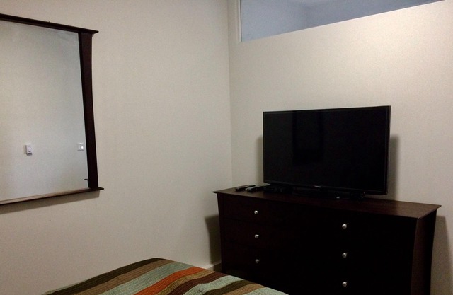 Ground level private suite in a beautiful neighbourhood! Separate entrance.
