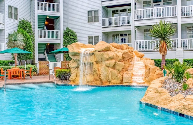Group Weekend! 4 Amazing Units w/Kitchen, 2 Pools, Minutes to Beach, Boardwalk