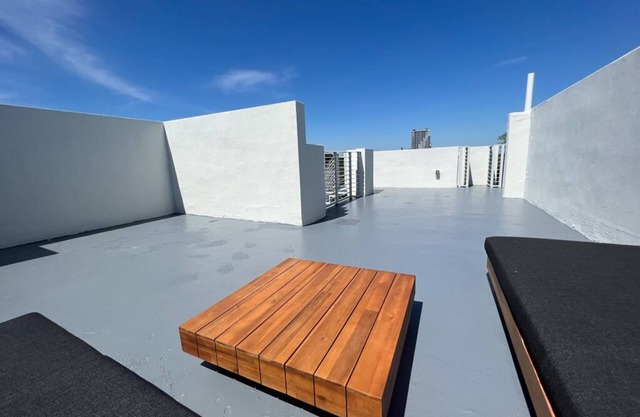 Grove Loft With Private Rooftop