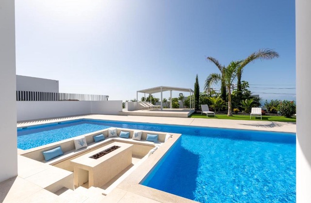 GS Luxury Villa Andrea, quiet luxury, sunset with sea views