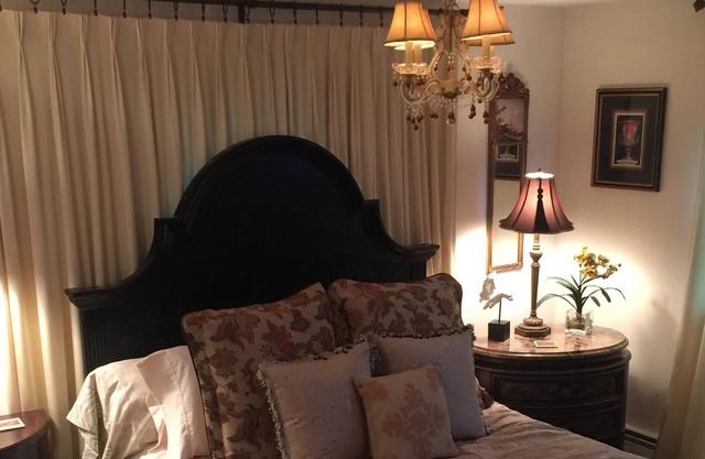 Guest House at Hooper
