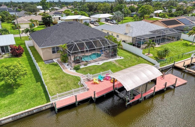 Gulf Access/Upscale/2,791sqft/Dog-Friendly! FREE HTD Pool+EV Charge/Kayaks/Bikes