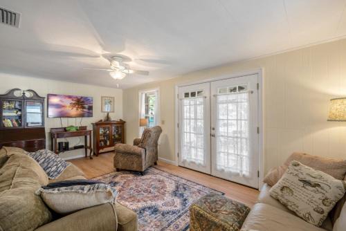 Gulf Girl a vintage Cedar Key retreat