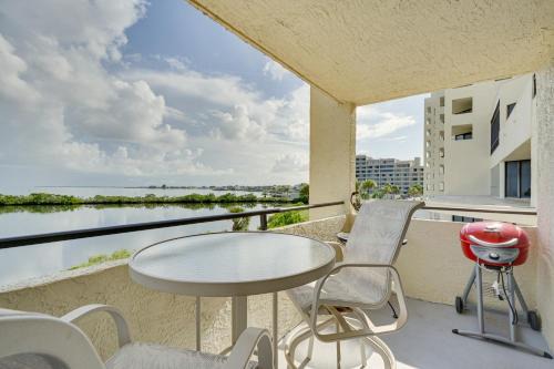 Gulf-View Balcony and Pool Access Hudson Retreat