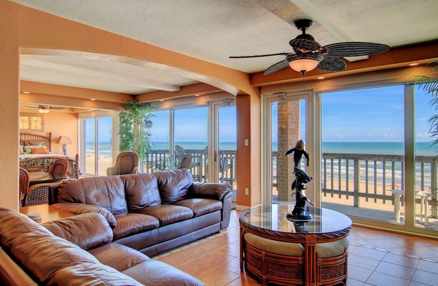 Gulfstream Condos Unit 612 | Penthouse on the Beach | Heated Pool & Hot Tub