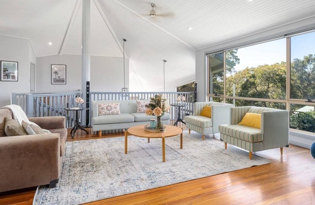 Gumnut House at Sunshine - Moments to Sunshine Park & Lake, the Perfect Family Entertainer!