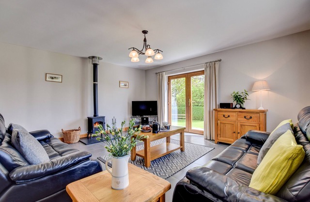 Gwelfryn - Three Bedroom House, Sleeps 6