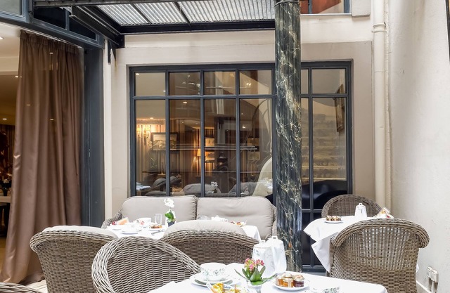 Hôtel Chateaubriand Champs Elysées