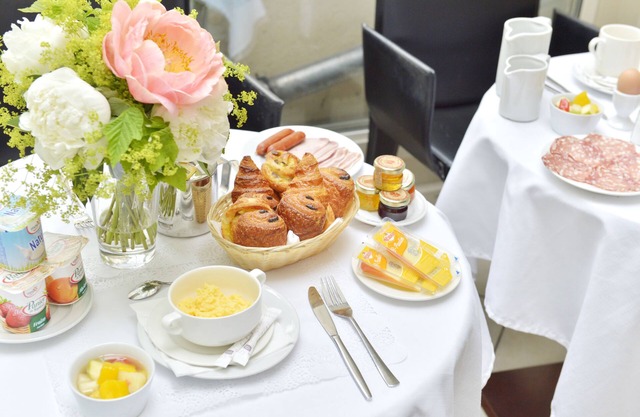 Hôtel Suites Unic Renoir Saint Germain